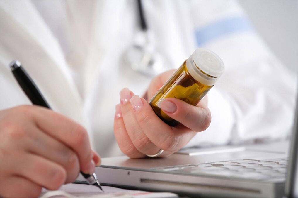 For the treatment of osteochondrosis, the use of various medications is indicated.